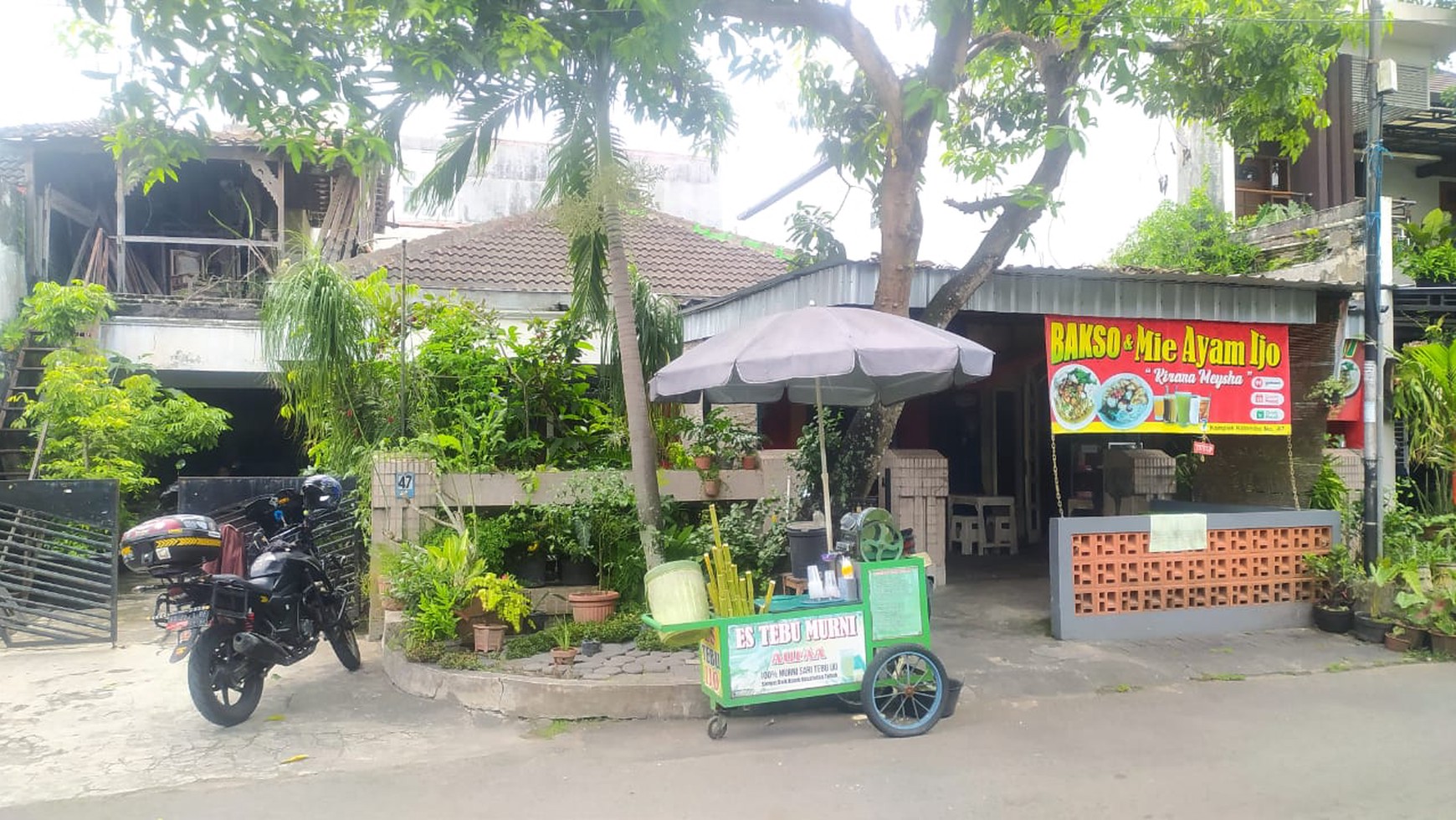 Rumah & Kost Lokasi Strategis Dekat Kampus di Komplek Kolombo Depok Sleman