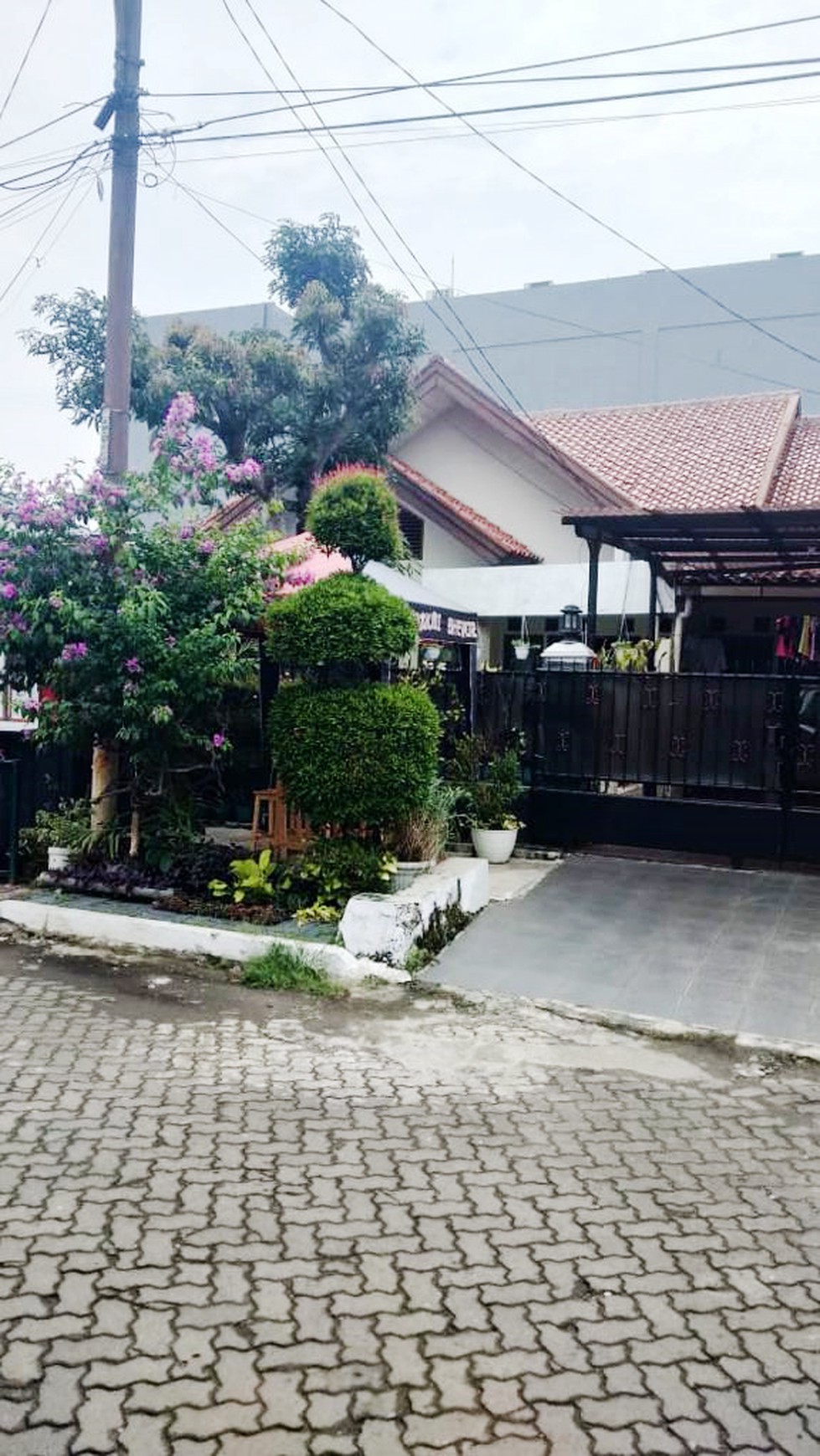 Rumah Bagus Di Jl Ciremai Raya Ciledug Kota Tangerang