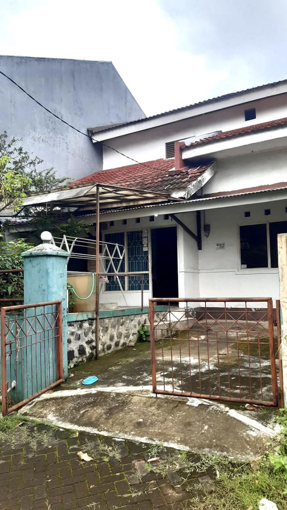 Rumah Bagus Di Perum Bukit Rivaria Sawangan Depok