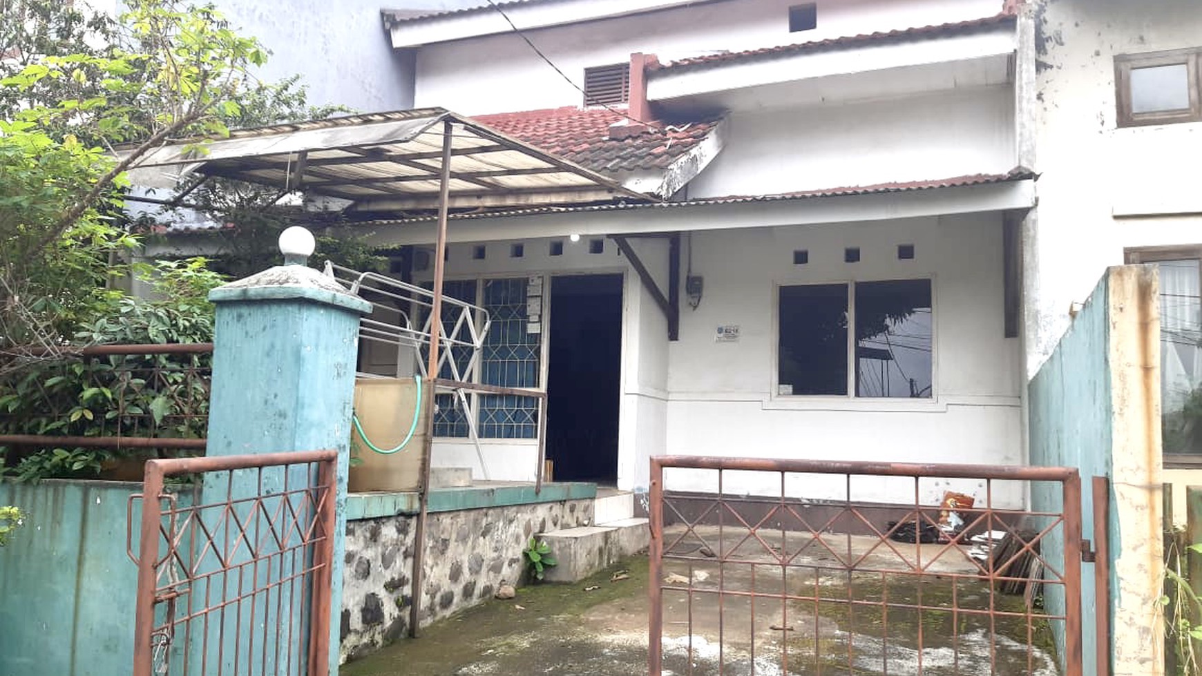 Rumah Bagus Di Perum Bukit Rivaria Sawangan Depok