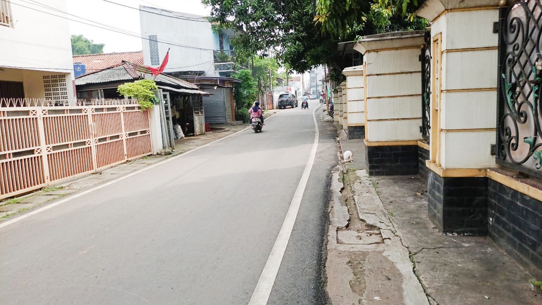 Rumah Bagus Di Lengkong Gudang Timur BSD Tangerang Selatan