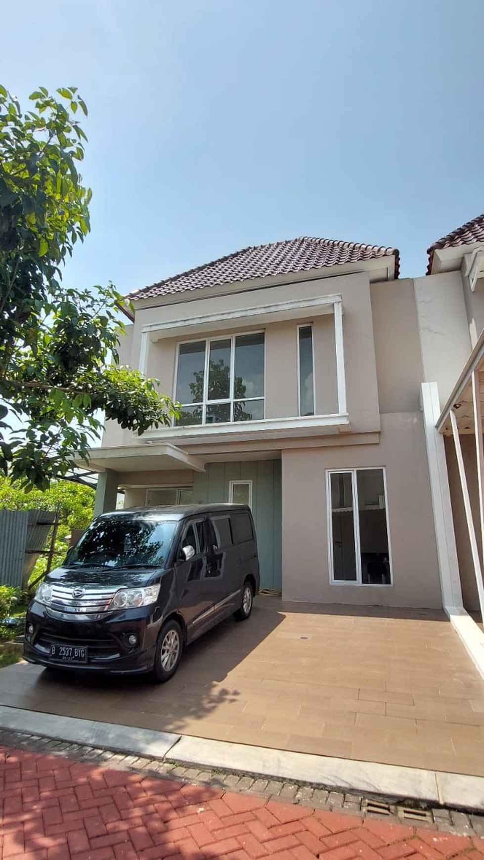 Rumah Bagus Di Latigo Village Gading Serpong Tangerang