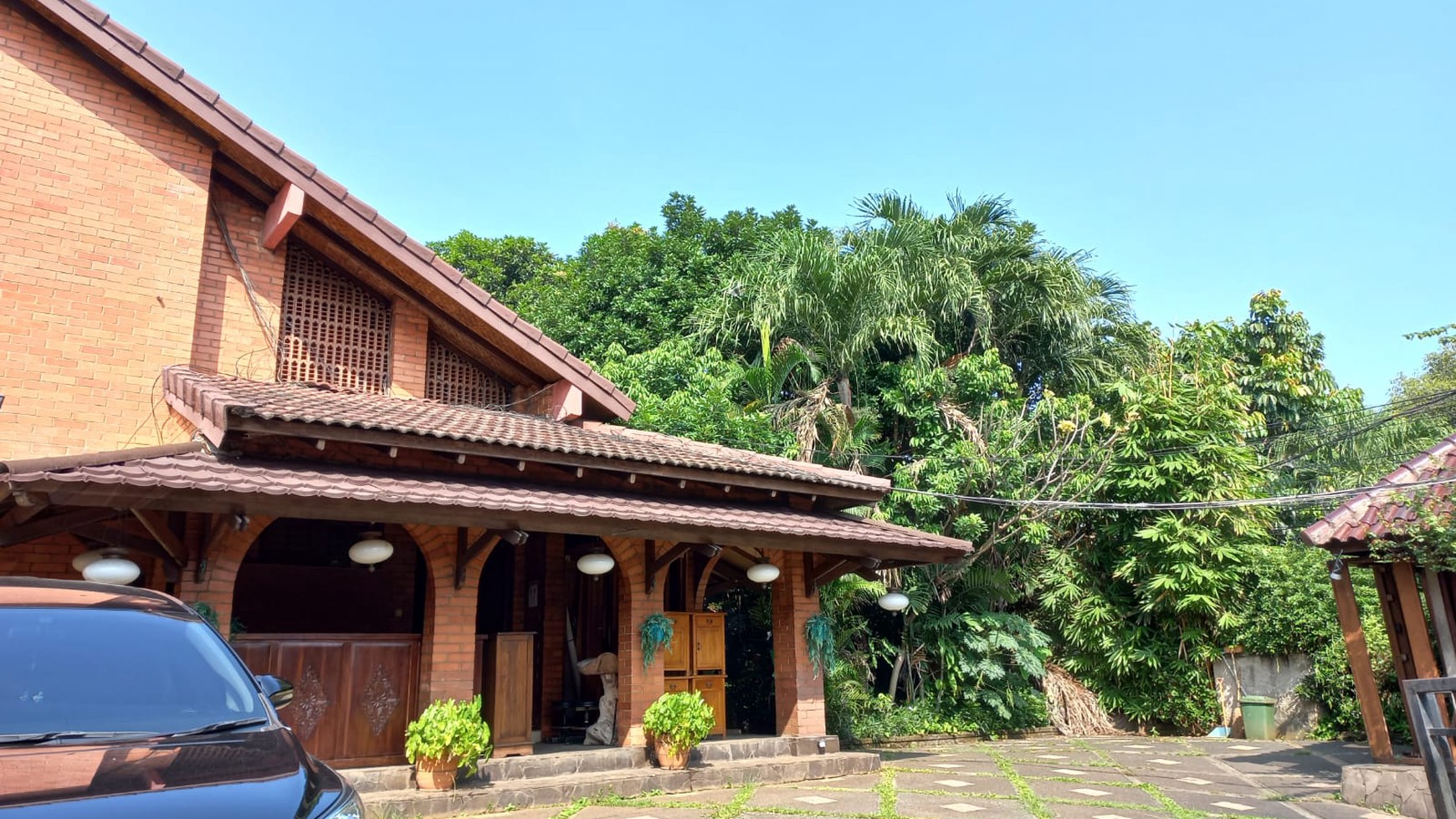 rumah pinggir jalan raya cocok untuk usaha di pasar minggu jakarta