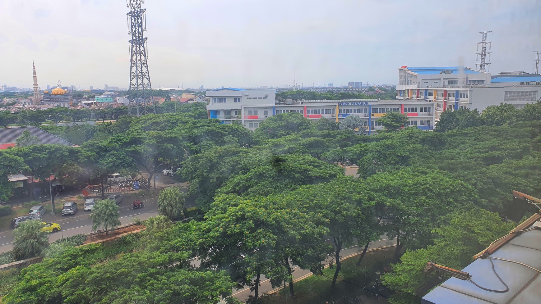 Rukan 5 Lantai Eksklusif di Office Park Kota Harapan Indah