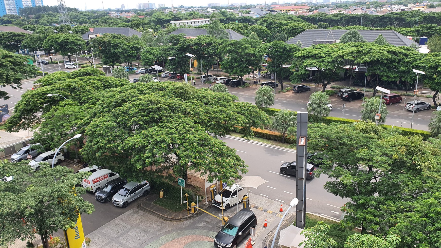 Rukan 5 Lantai Eksklusif di Office Park Kota Harapan Indah