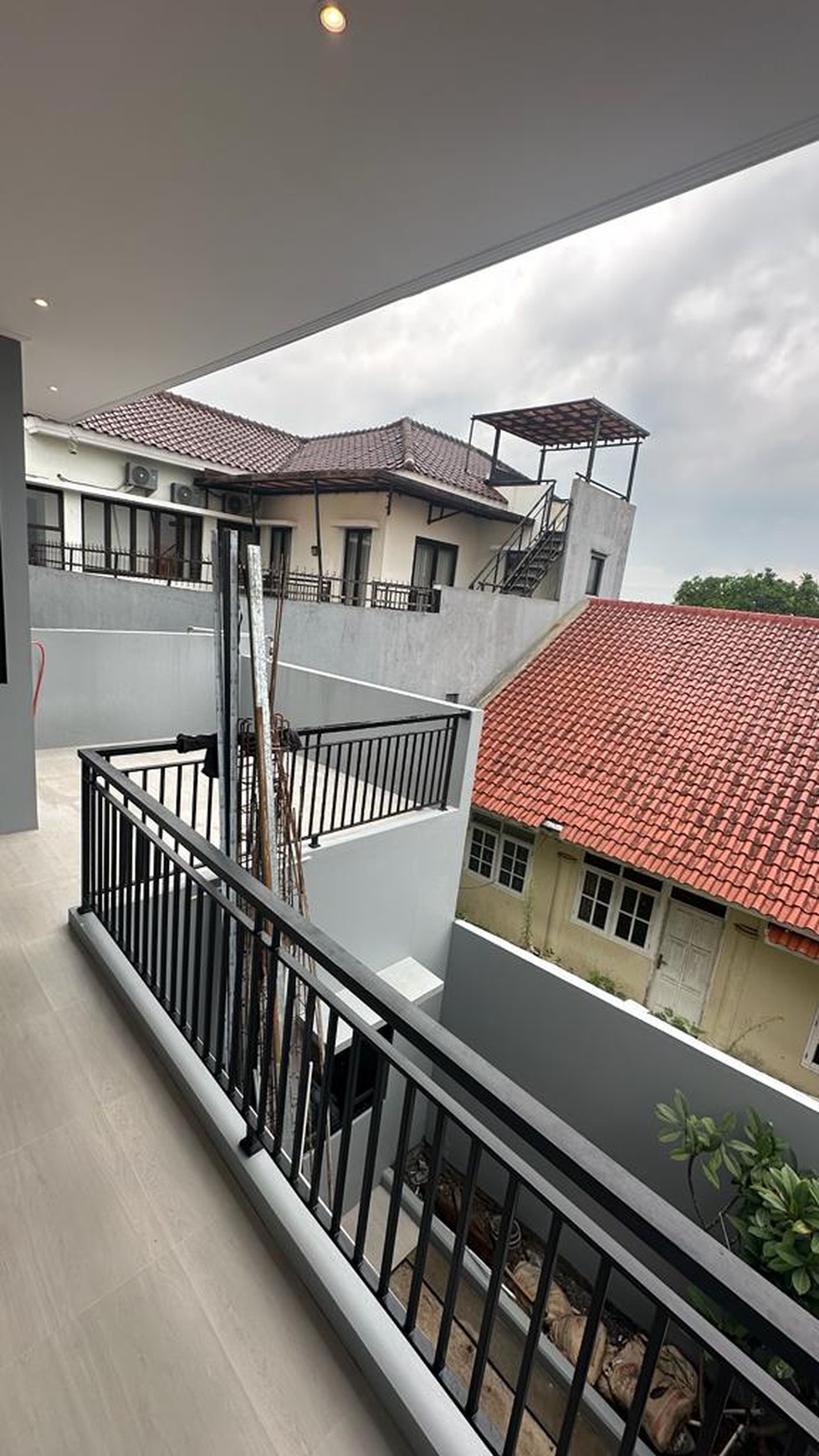 Rumah Bagus Di Sentul City, Jl Taman Legian Raya Jawa Barat