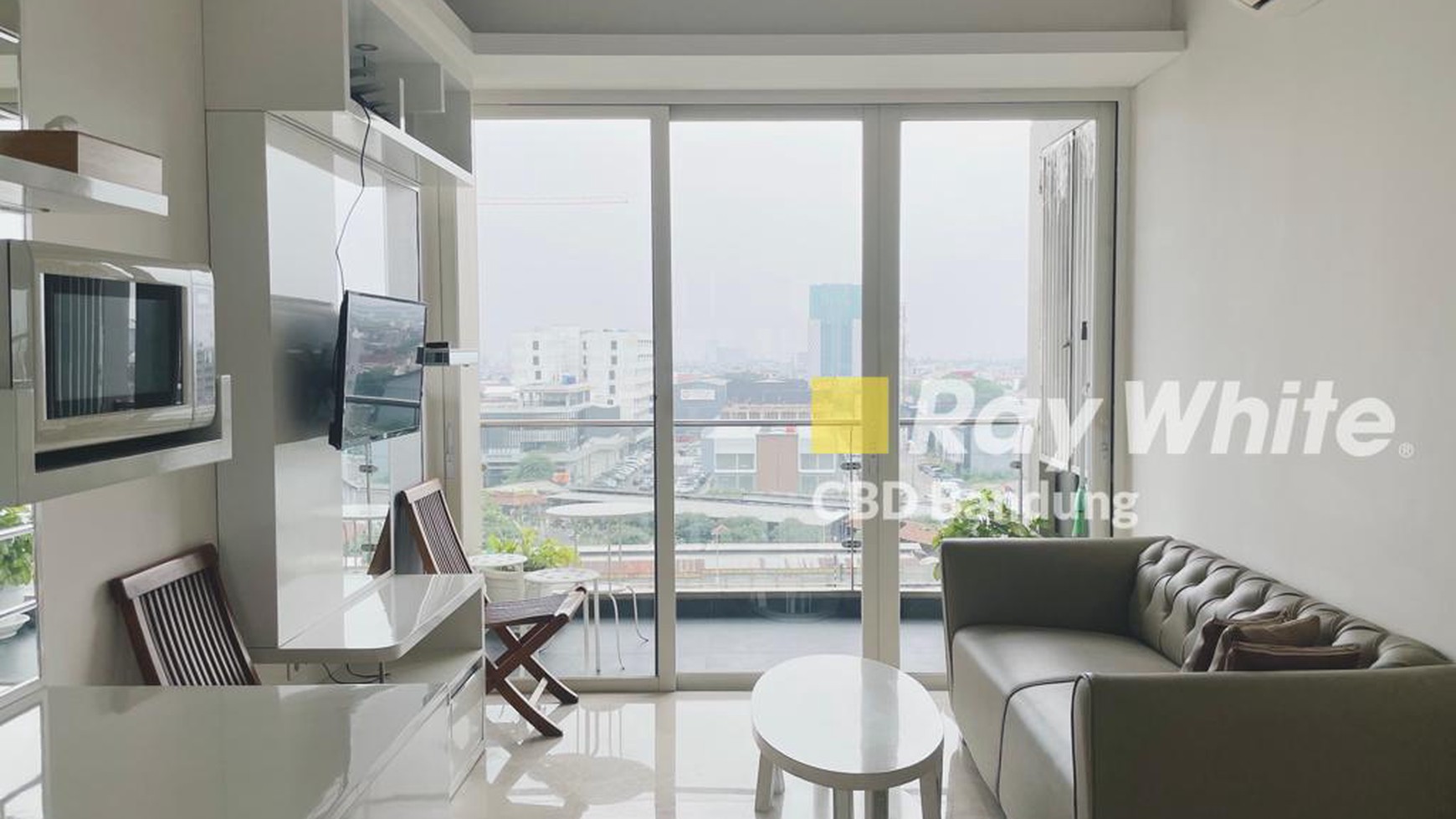 CANTIK! Disewakan Apartment Landmark Residence Type 1 Bedroom! HARGA MENARIK!