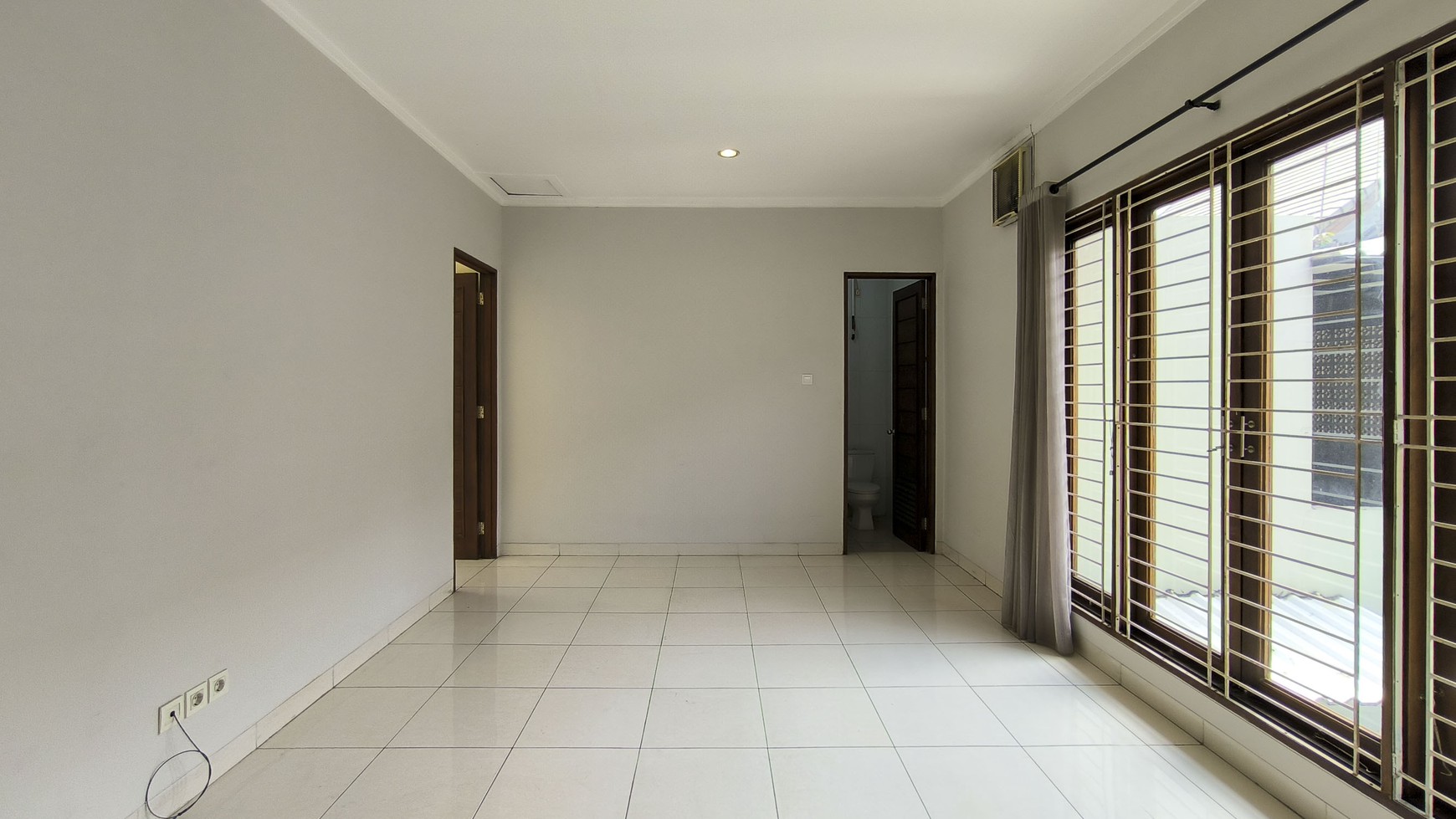 Rumah Bagus Di Emerald Residence Bintaro Jaya Sektor 9