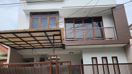Rumah Bagus Di Kucica Bintaro Jaya Sektor 9