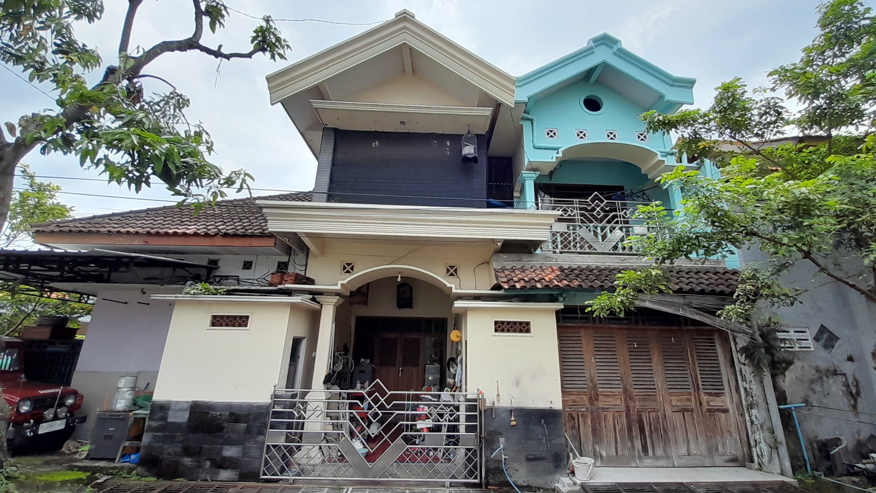 Rumah di dalam perumahan Jombang Kota hook bergarasi