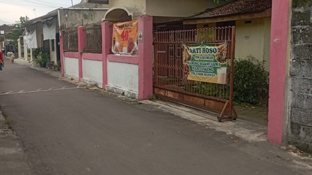 Rumah Tinggal 3 Kamar Lokasi Tengah Kota Dekat Malioboro 