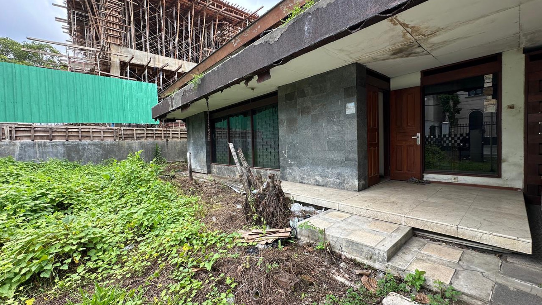 Dijual Rumah lama di  Jl. Tanjung - Menteng - Jakarta Pusat