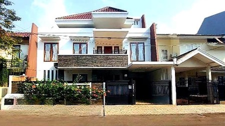 Rumah Siap Huni, Hunian Nyaman dan Exterior Mewah Nan Elegan @Bintaro Sektor 9