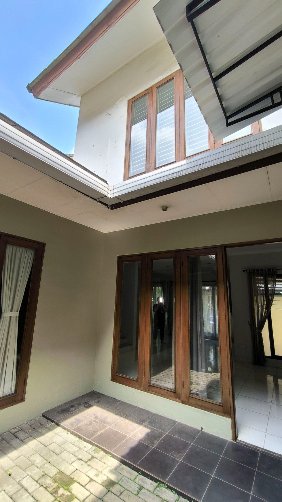 Rumah Bagus di Emerald Bintaro Jaya