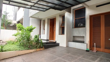 Rumah Bagus Di Alam Segar Pondok Indah Jakarta Selatan.