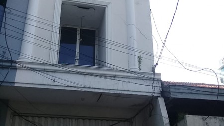 Dijual Ruko Ekslusif Biliton 3 Lantai - Gubeng - Tengah Kota Surabaya (Ada Sisa Tanah Ngantong)