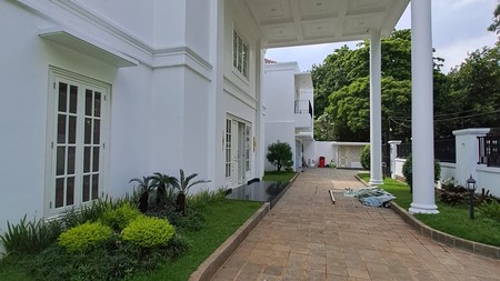 Rumah Brand New Dekat Bundaran HI Menteng Jakarta Pusat