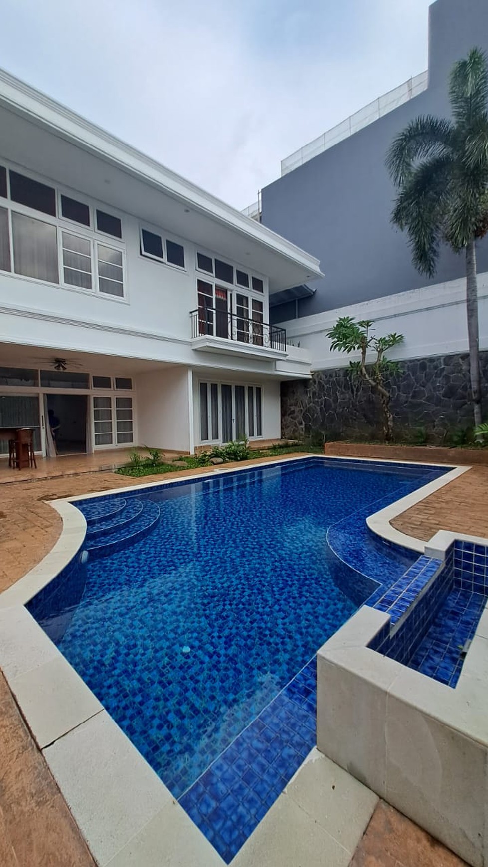 Rumah Modern 2 Lantai Di Pondok Indah Jakarta Selatan