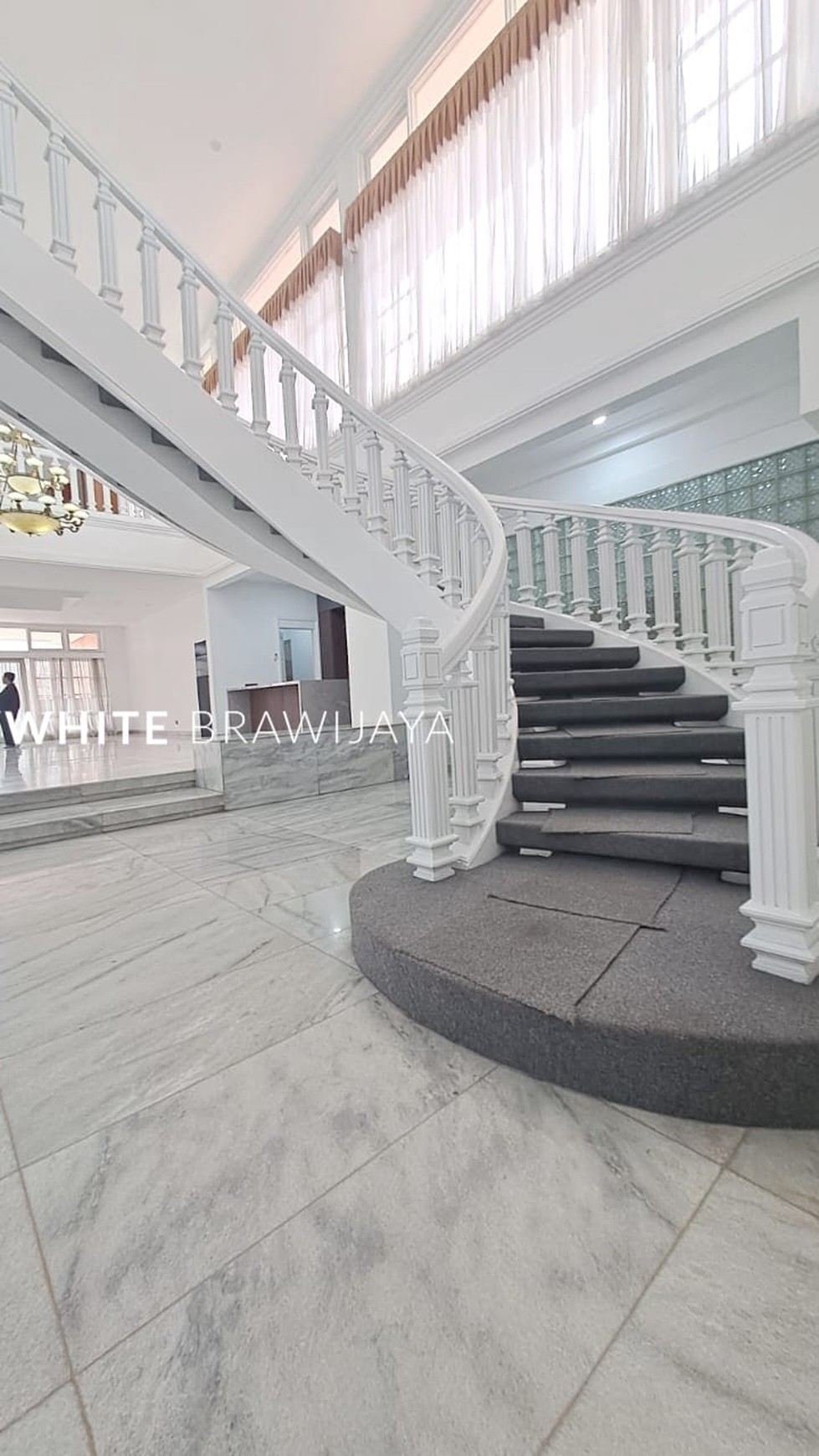 Disewakan Rumah Modern Siap Huni Area Pondok Indah