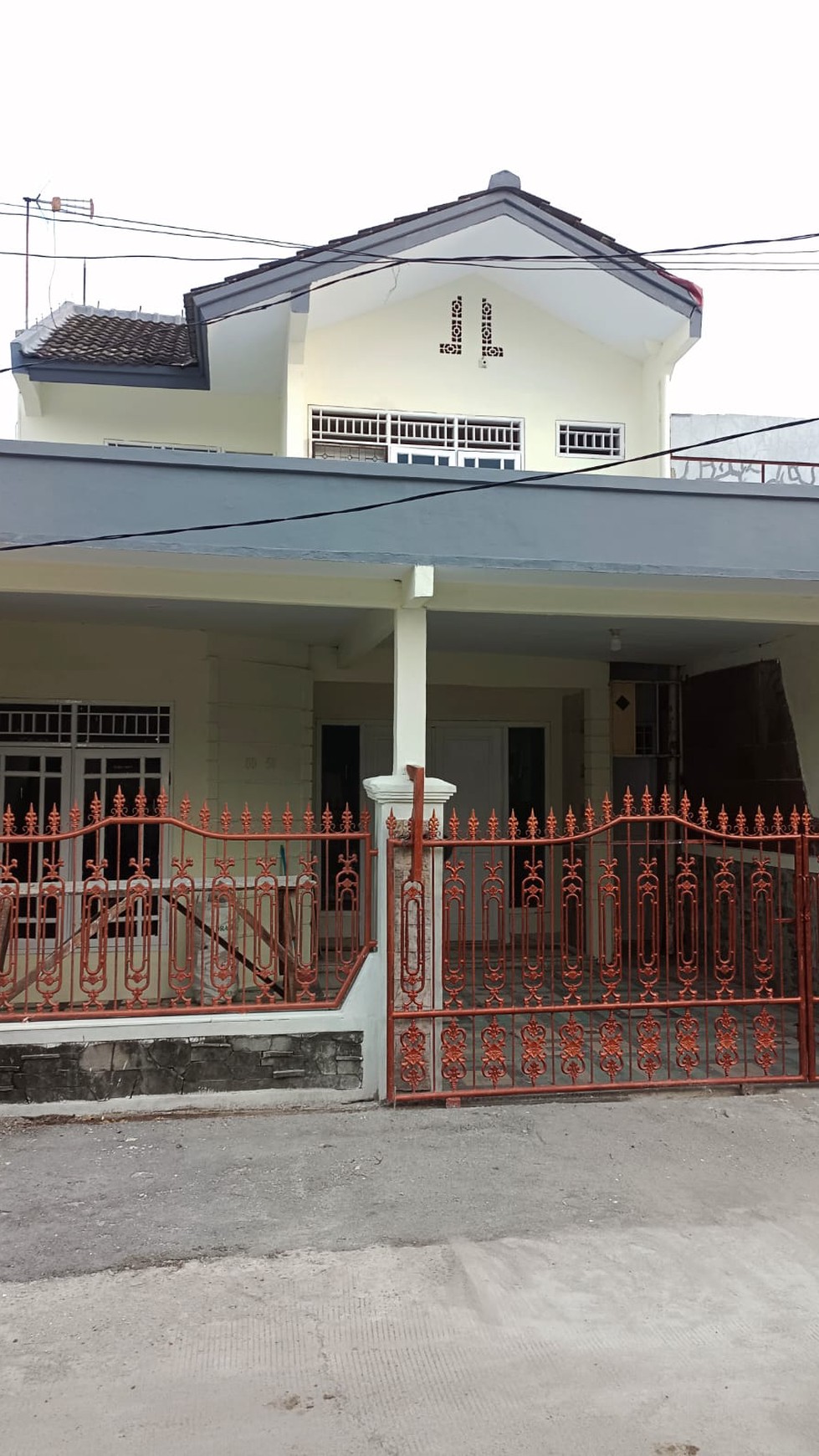 Di Jual Rumah Harapan Indah 1 