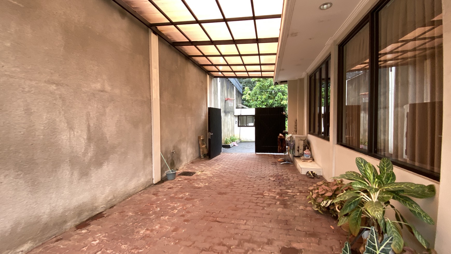 Comfy and cozy house at menteng ,jakarta pusat