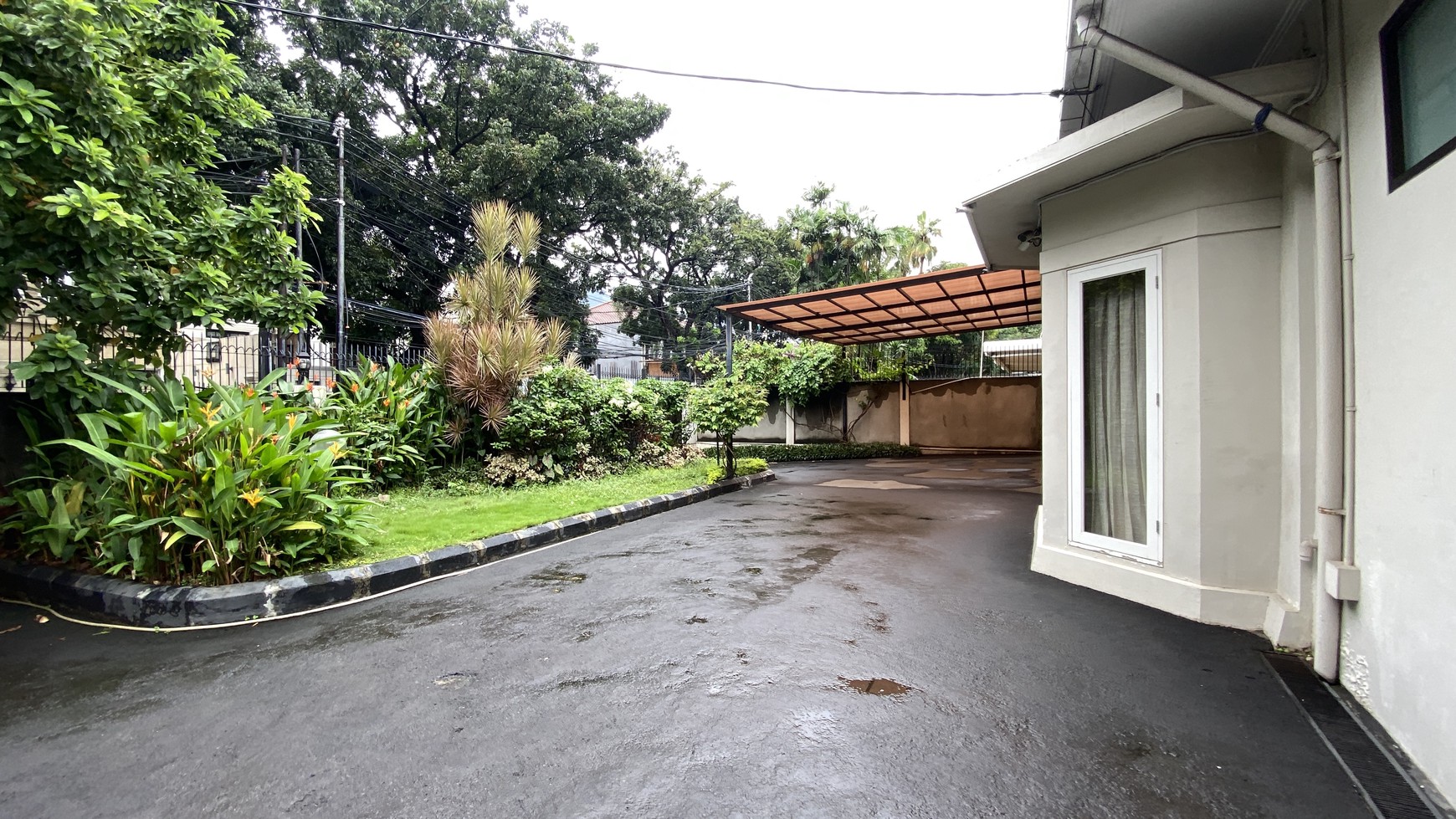 Comfy and cozy house at menteng ,jakarta pusat