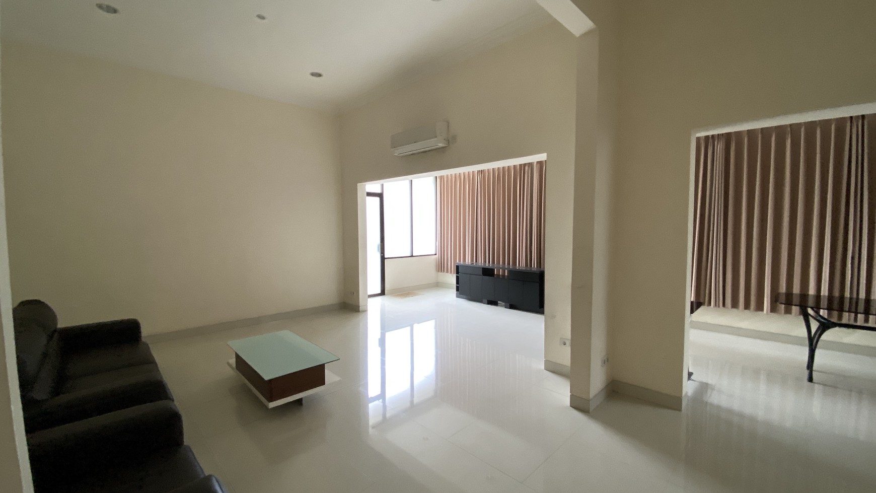 Comfy and cozy house at menteng ,jakarta pusat