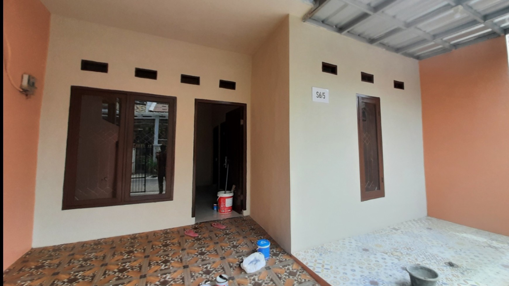 Rumah dijual dukuh zamrud, rumah bagus lokasi prima.