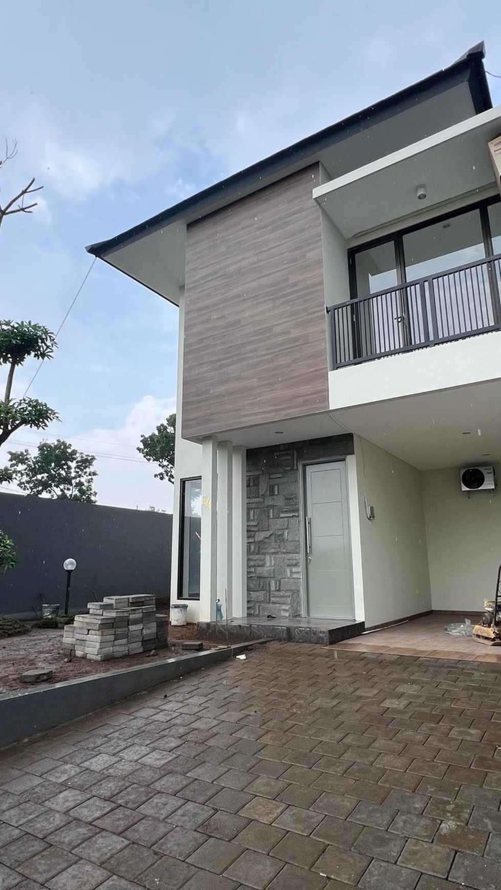 MURAH Rp. 1 Milyar-an Rumah Villa Taman Dayu Pandaan JATIM Area Cukup 3 menit ke Duren Sewu Village - Villa Baru Minimalis Modern 2 lantai Siap Huni - surat SHM - Best Quality