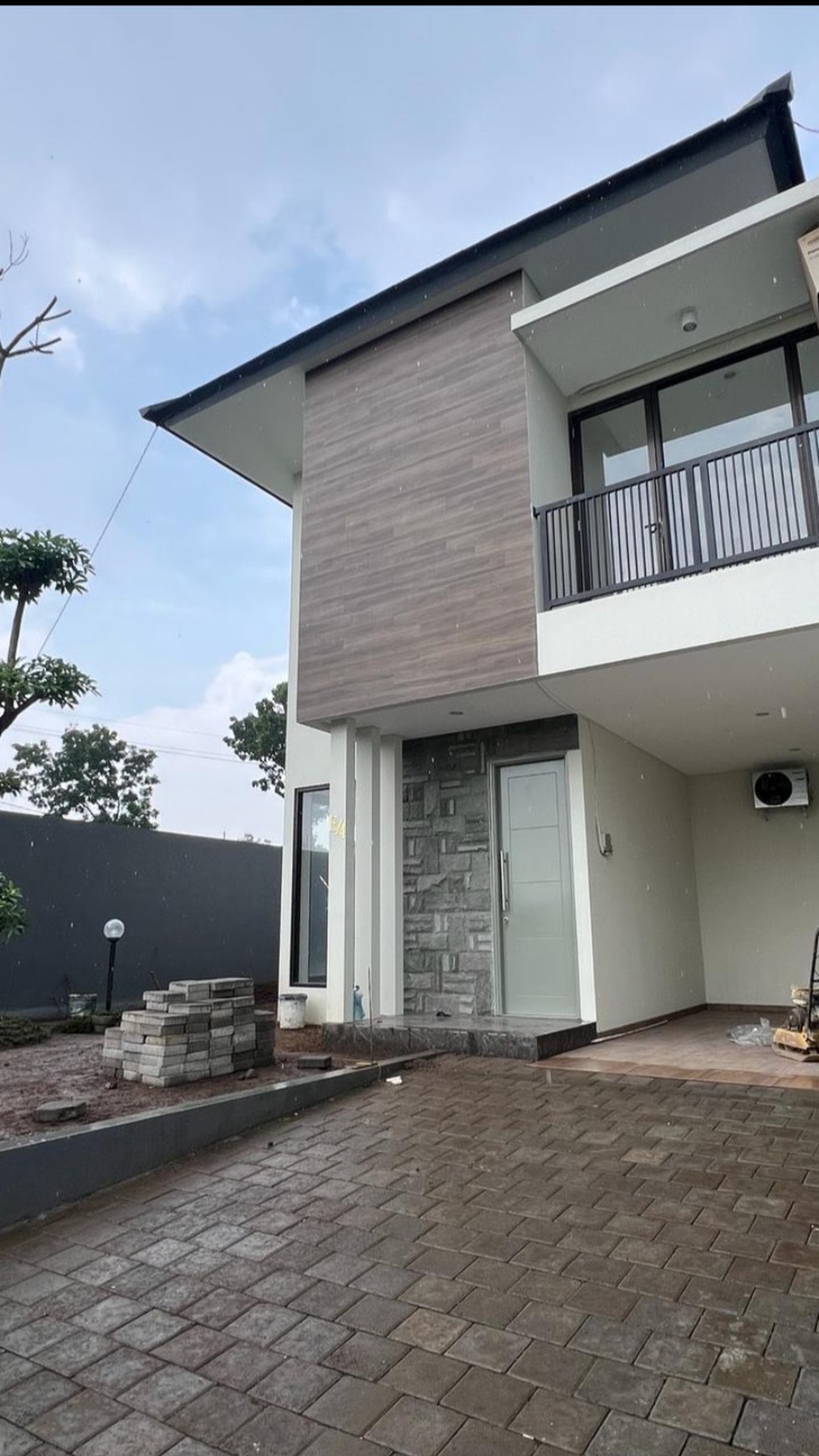 MURAH Rp. 1 Milyar-an Rumah Villa Taman Dayu Pandaan JATIM Area Cukup 3 menit ke Duren Sewu Village - Villa Baru Minimalis Modern 2 lantai Siap Huni - surat SHM - Best Quality