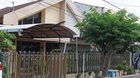 Rumah di Manyar Kertoadi Surabaya Timur, Bagus + Terawat, Siap Huni