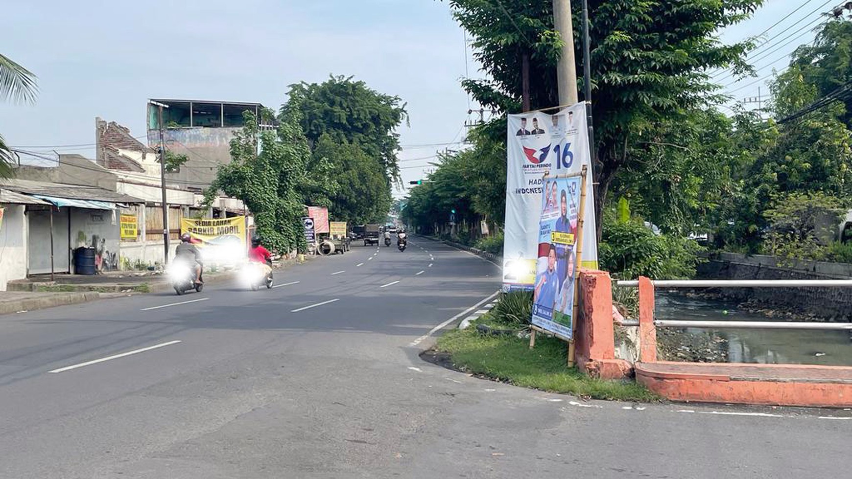 Tanah di Putro Agung Wetan Surabaya Timur, Strategis Nol Jalan Raya, Commercial Area, Cocok untuk usaha, Ruko & Gudang, bisa sewa satu tahun !!!!