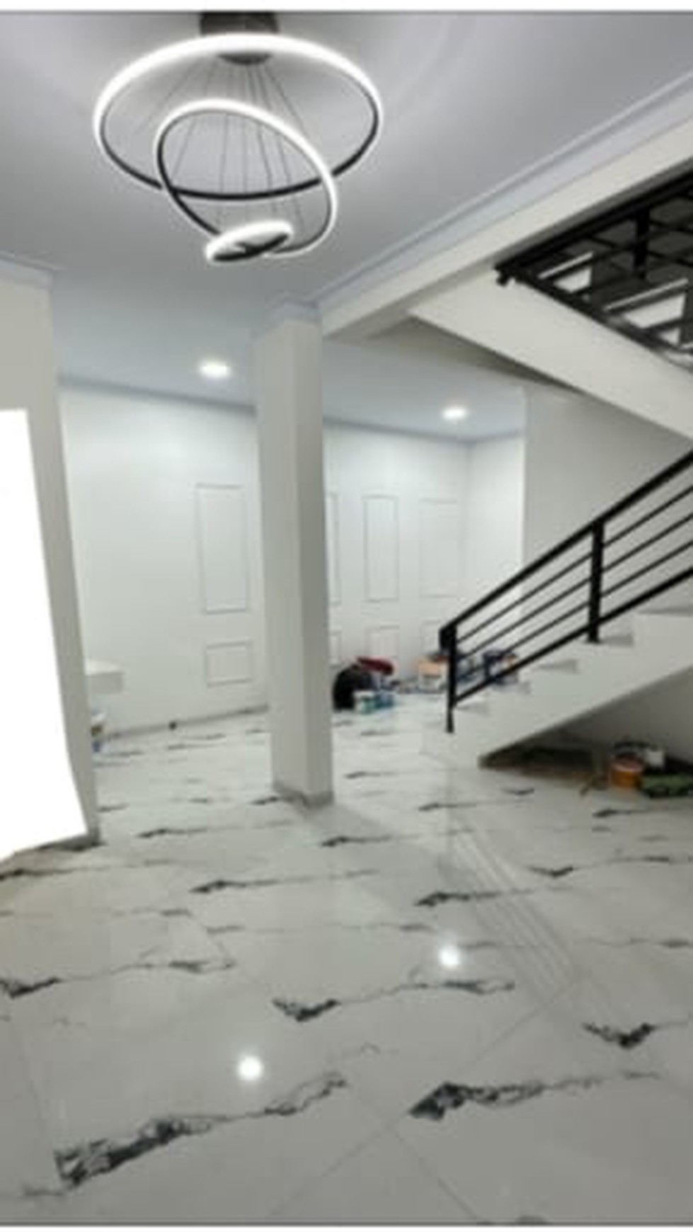 Rumah Baru 3 Lantai SHM Di Tanjung Duren Jakarta Barat