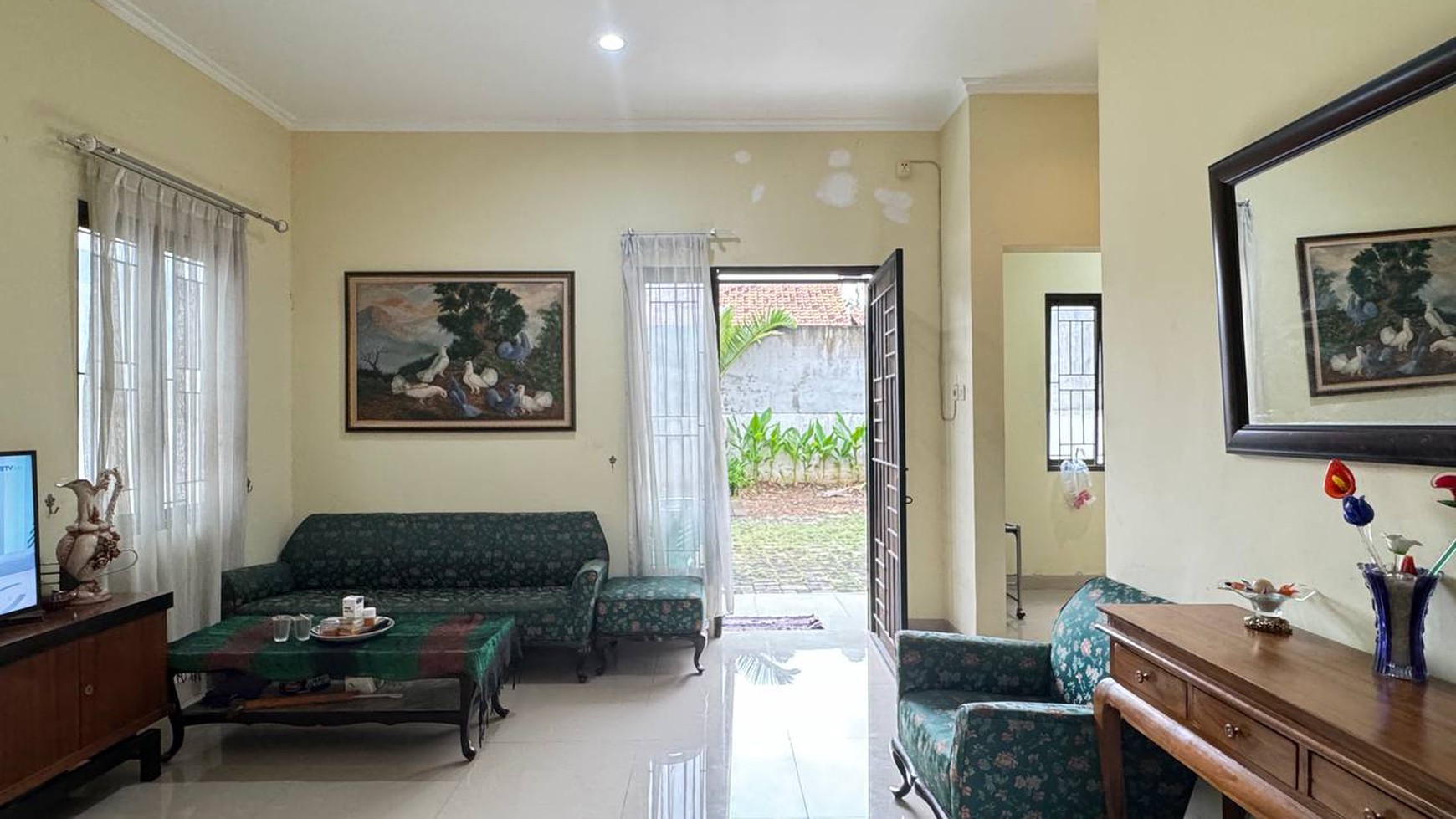 Pondok cabe luas 175 halaman belakang besar