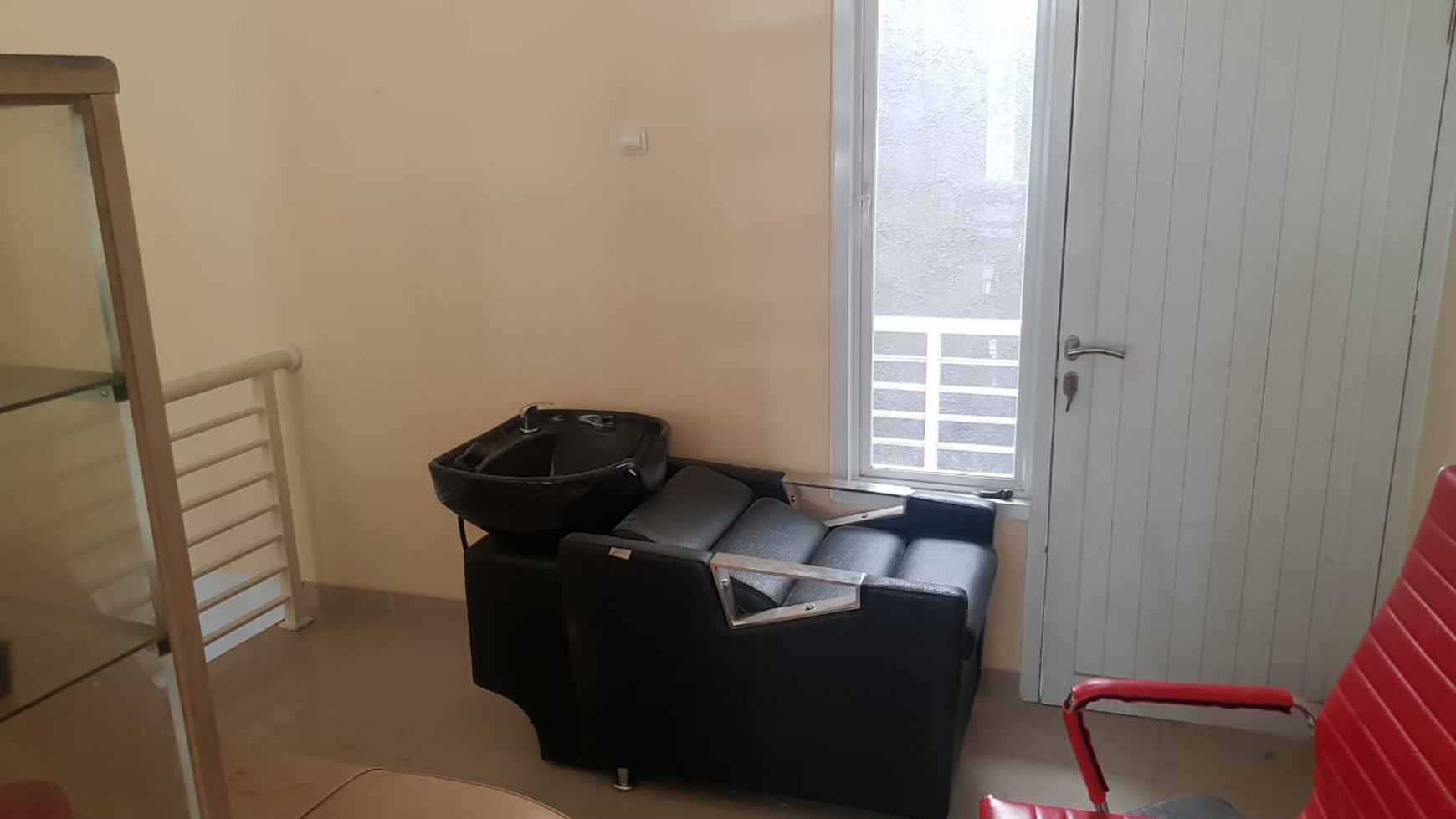 Di jual 2 unit Ruko 2 Lt (Gandeng) di Lenteng Agung-Kebagusan, Jakarta Selatan