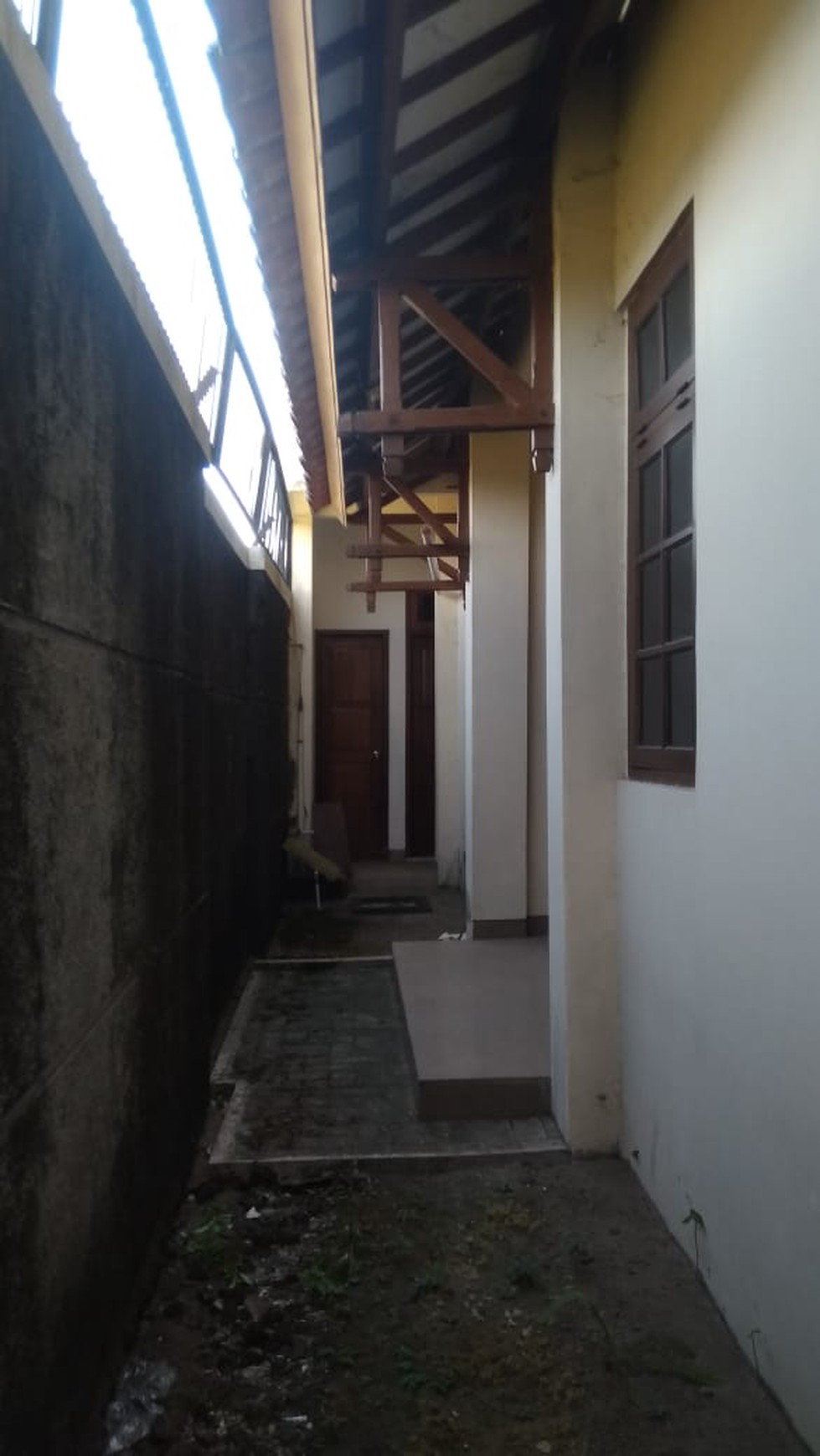 Rumah Mewah 7 Kamar di Perumahan Taman Indah Dekat Rs Panti Rini, Kalasan