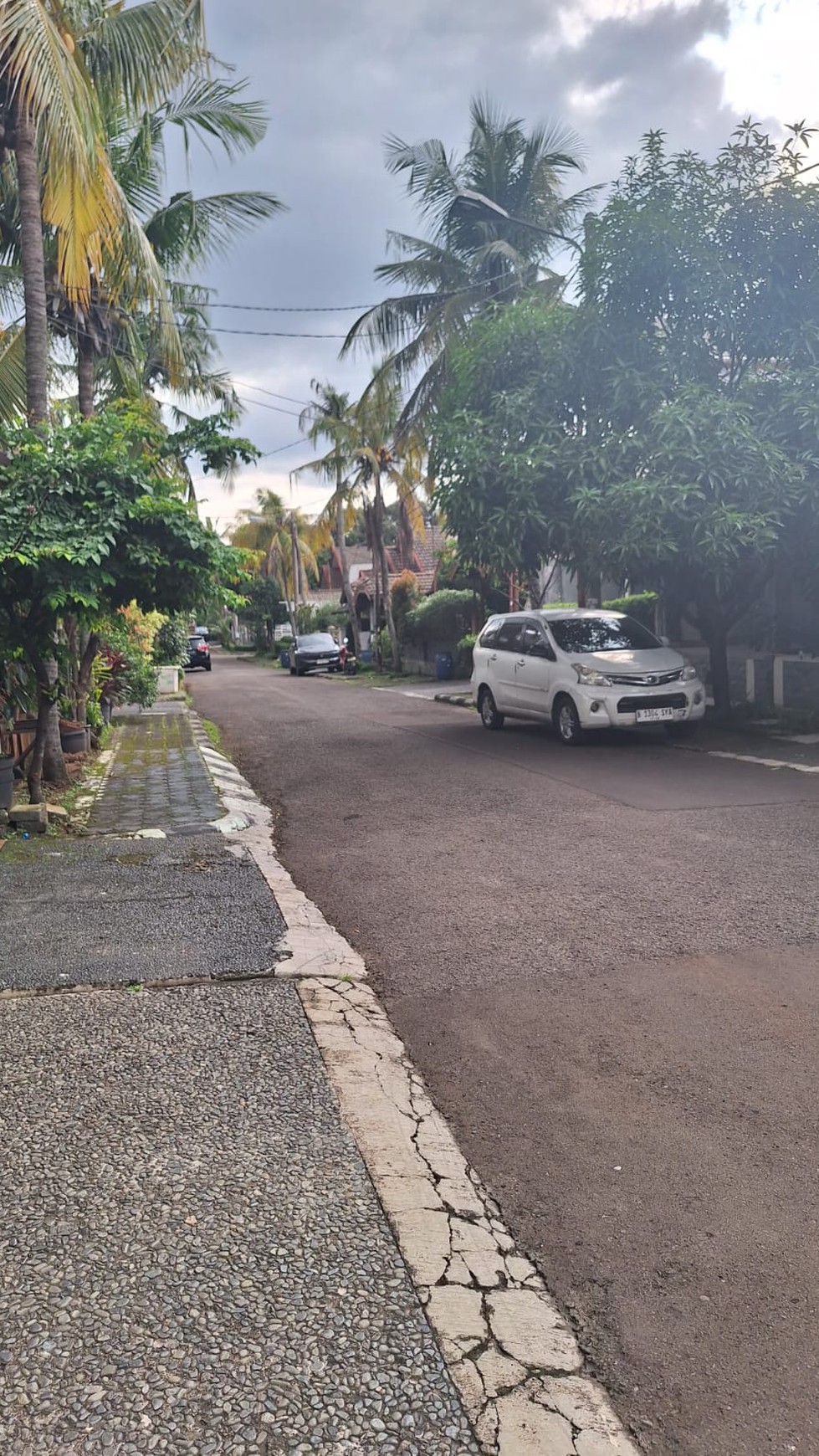 Rumah Bagus Di Komp Pesona Khayangan Sukmajaya Depok