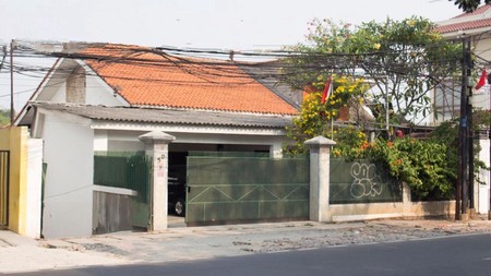 Rumah Bagus Di Jl Wijaya Kebayoran Baru Jakarta Selatan