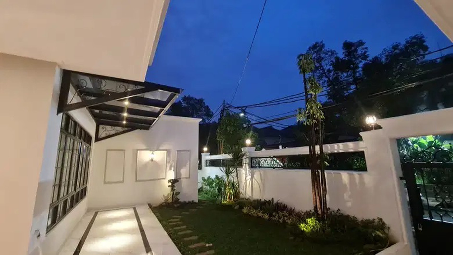 Di jual Rumah Mewah ( brand new) lokasi dekat Citos,Cilandak, Jak Sel