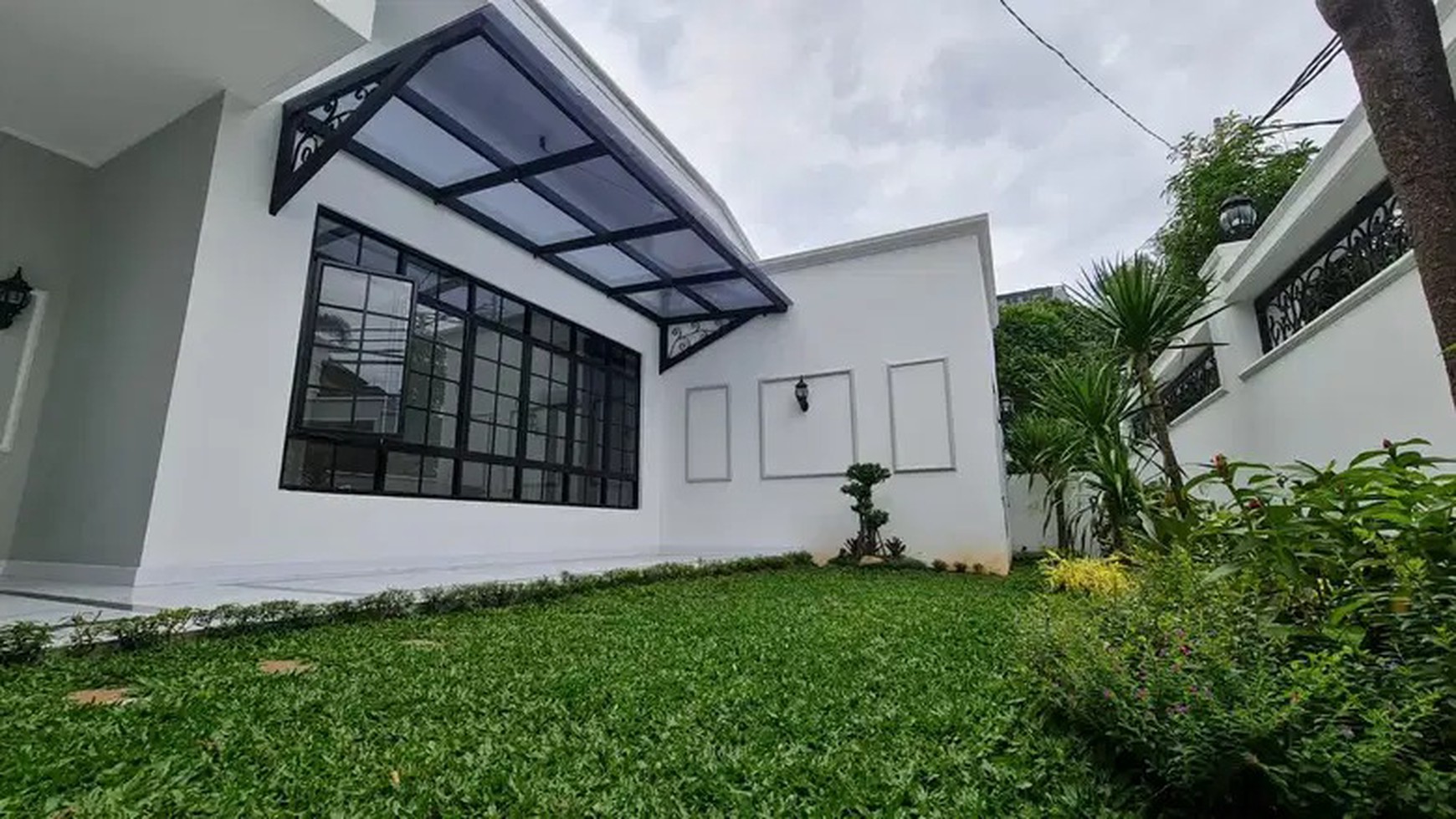 Di jual Rumah Mewah ( brand new) lokasi dekat Citos,Cilandak, Jak Sel