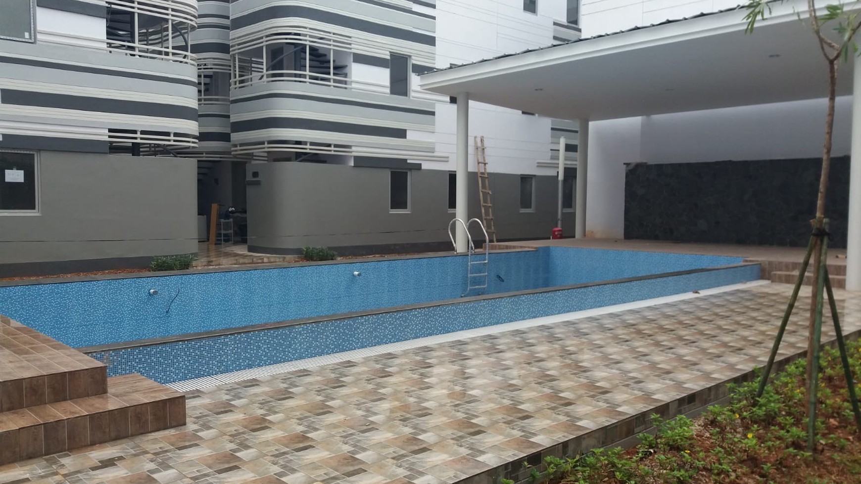 Rumah unik 3 Lantai di Vanya Park BSD City