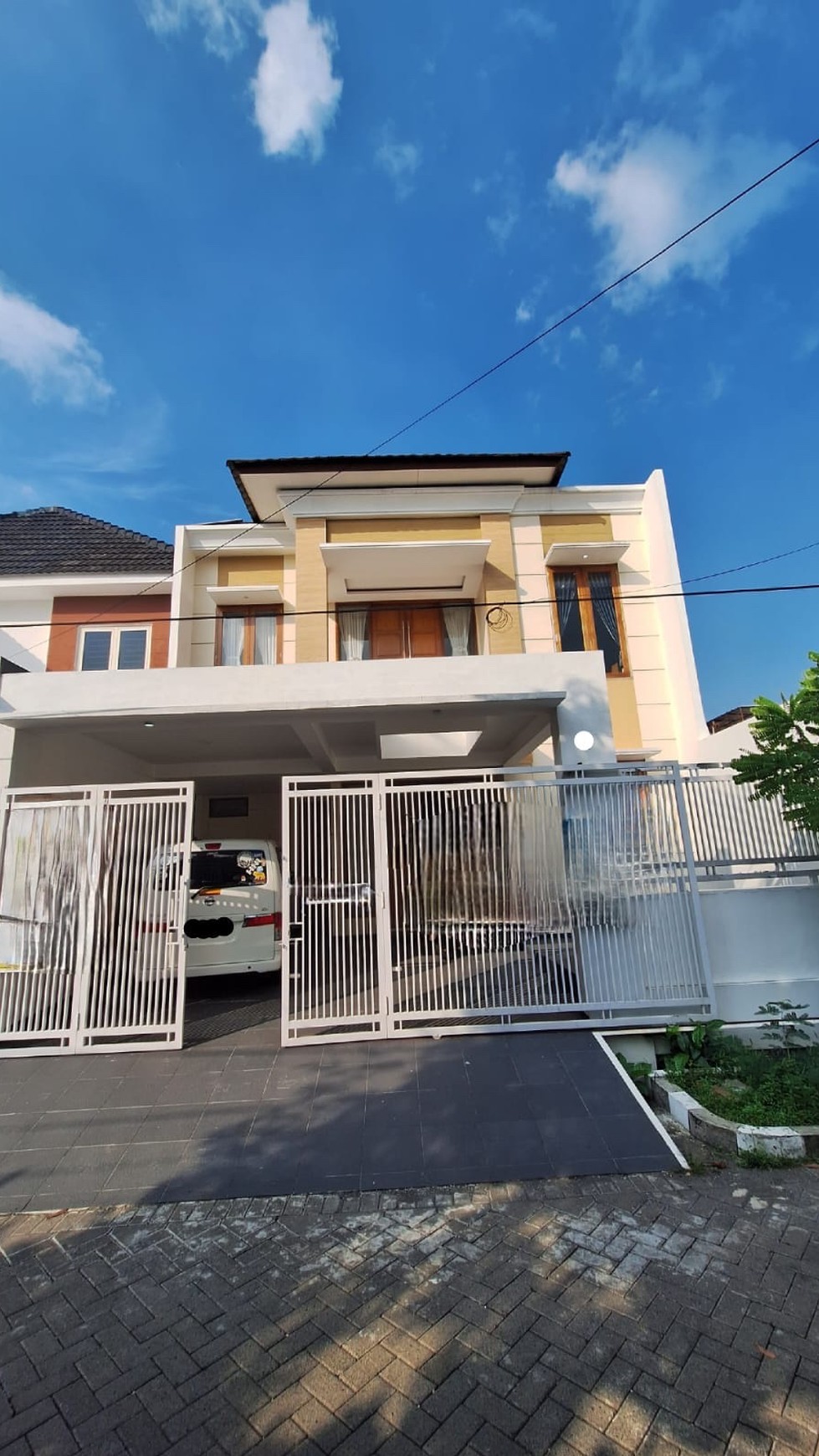 dijual rumah baru gress 2 lantai minimalis darmo permai