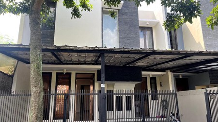 Rumah Apik, Bagus, Rapih Siap huni do Bintaro - Jakarta Selatan