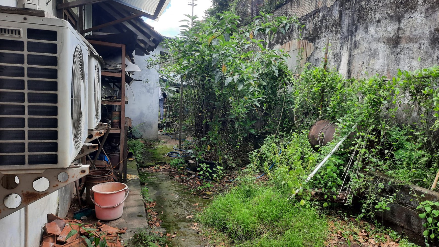 Dijual rumah lama  Jl kebayoran lama raya Jakarta Selatan