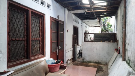 Dijual rumah lama  Jl kebayoran lama raya Jakarta Selatan