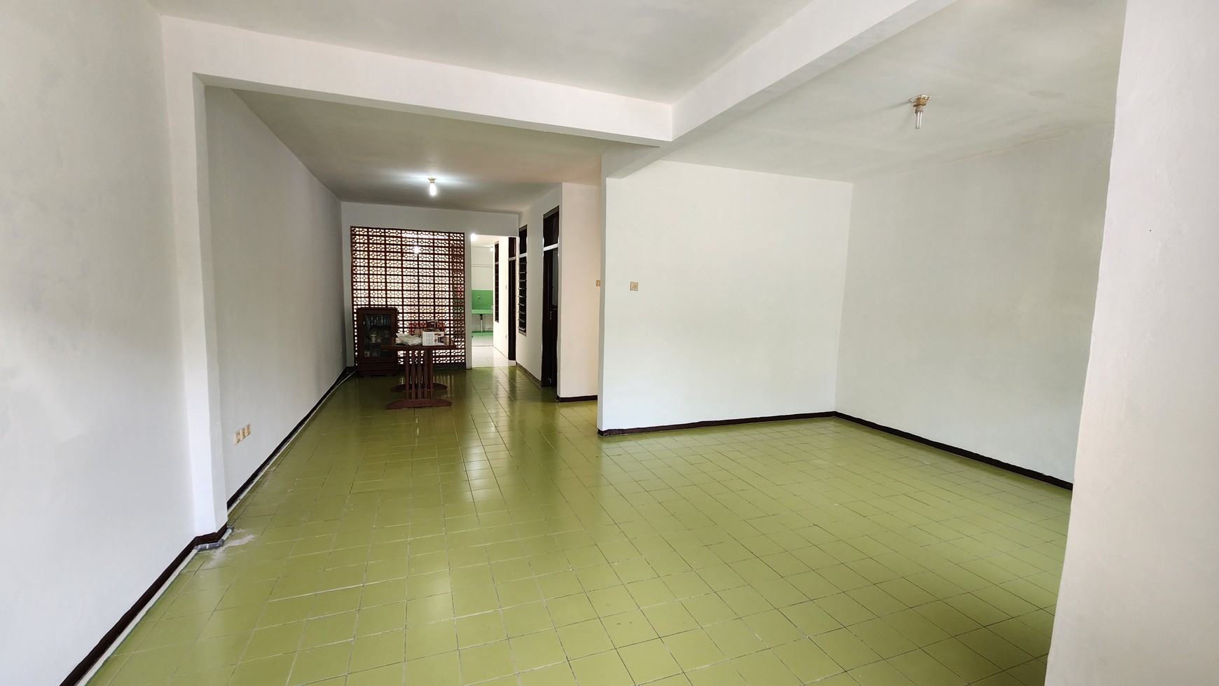 Disewakan Rumah Di Kavling DKI, Pondok Kelapa, Semi Furnished, Murah