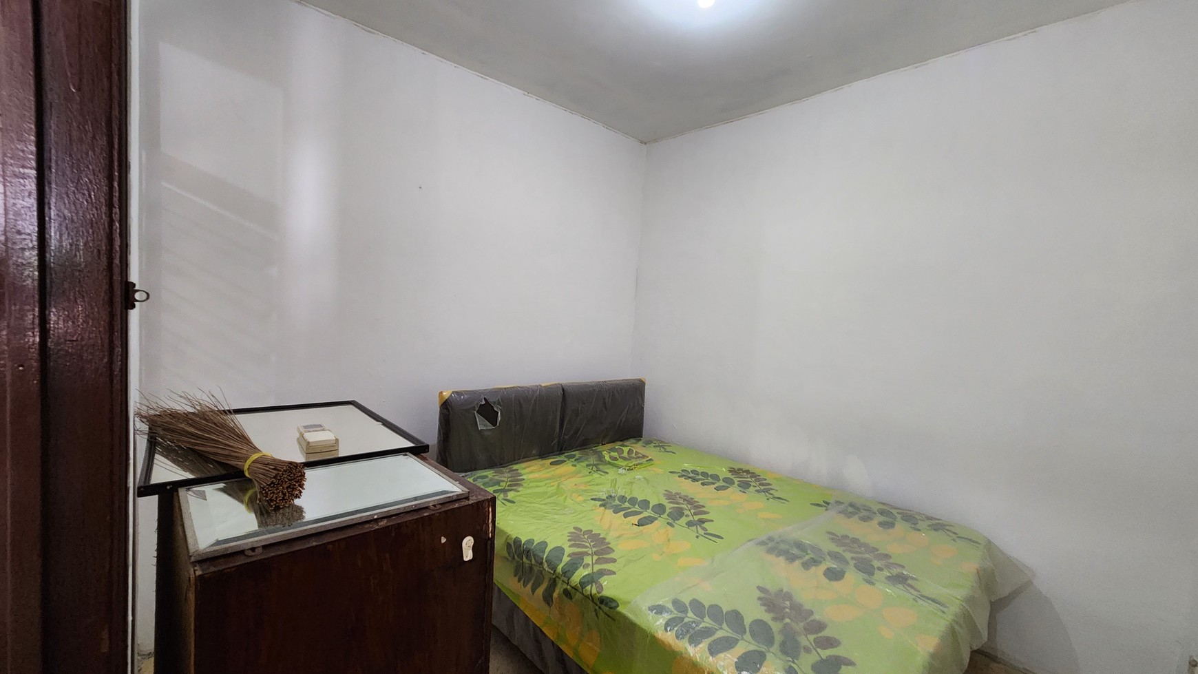 Disewakan Rumah Di Kavling DKI, Pondok Kelapa, Semi Furnished, Murah