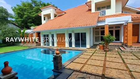 Rumah Modern Dalam Komplek Bukit Golf Pondok Indah