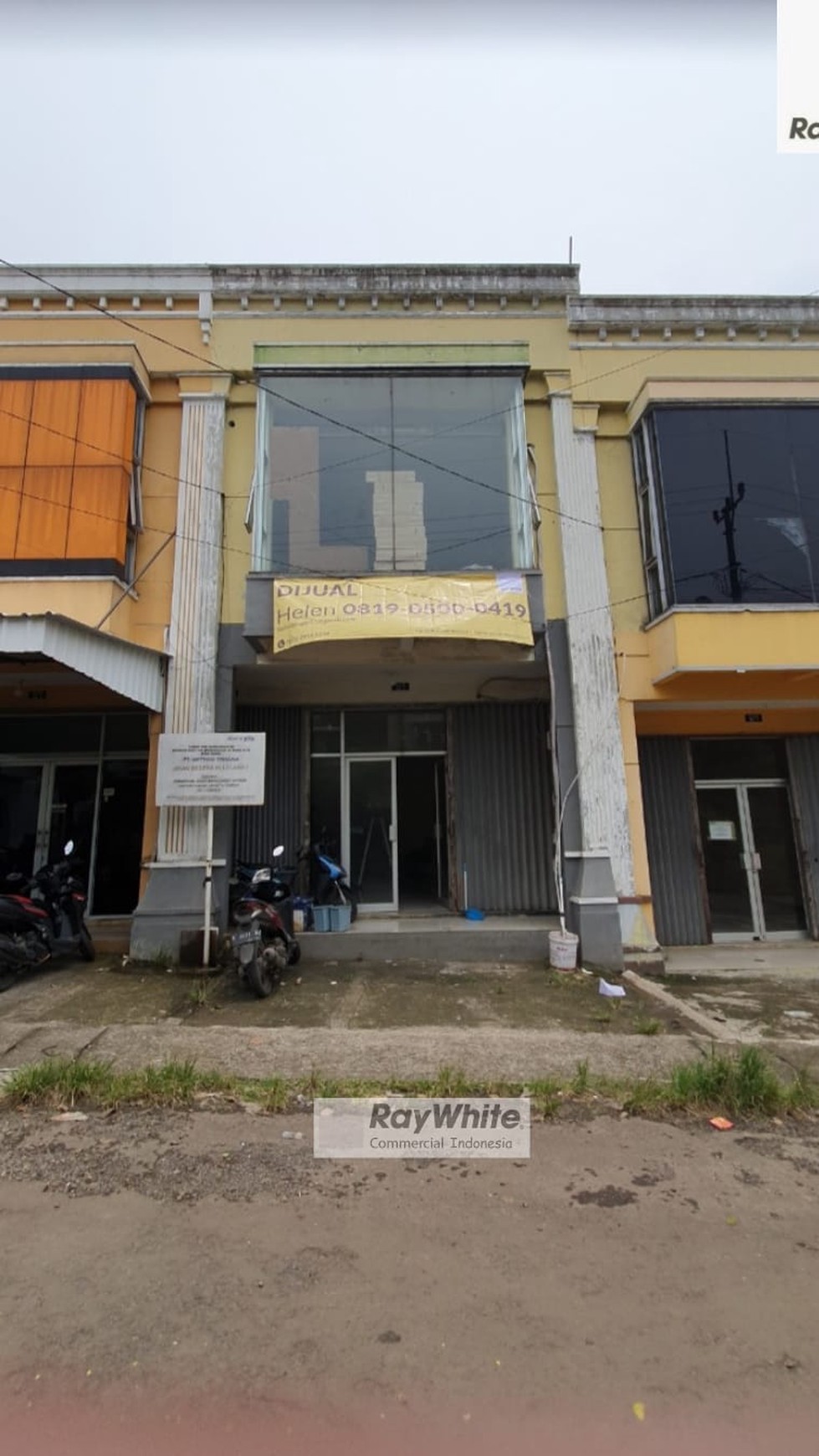 Dijual cepat Ruko 2 lantai  siap pakai di Perumahan Cibinong City , di jalan Raya Sukahati, Bogor