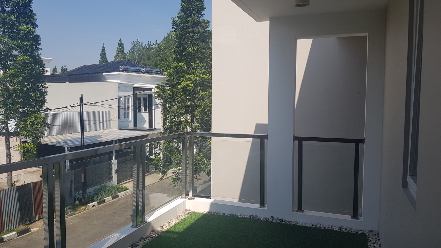 Rumah Megah di Tanjung Sari Asri Residence Antapani Bandung